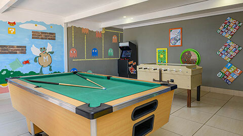 Cayley Mountain Resort