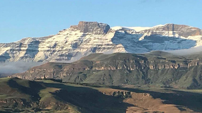 
 Snowy Peaks 
