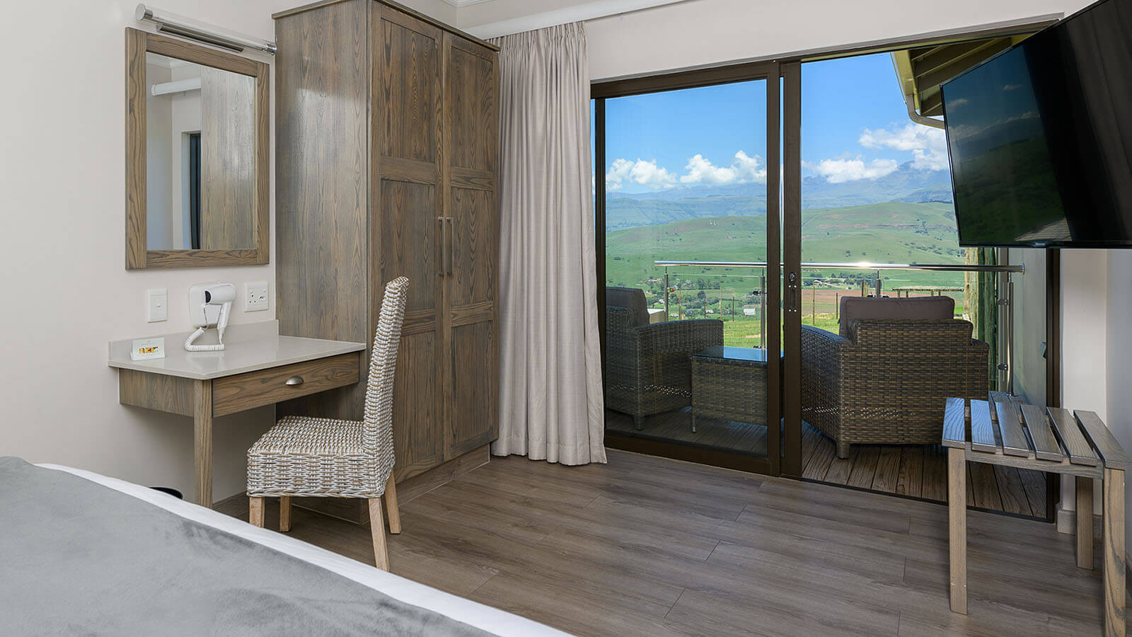 Three Bedroom Chalet with Splash Pool