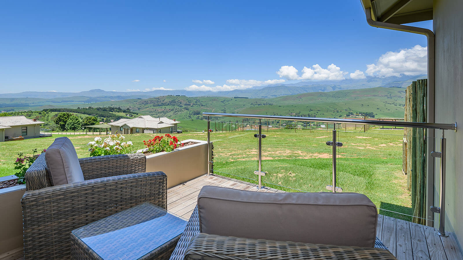 Three Bedroom Chalet with Splash Pool